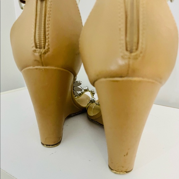 Nude and crystal wedges - Picture 3 of 5